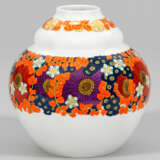 Jugendstil-Vase mit Blumendekor von Willy Stanke - photo 1