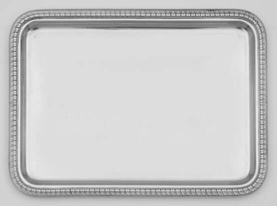 Großes Tablett mit Palmettenfries - Foto 1