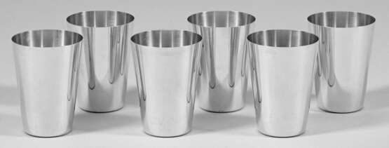 Satz von sechs eleganten Bechern - photo 1