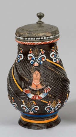 Birnkrug mit Porträt einer Edeldame - photo 1 Birnkrug mit Porträt einer Edeldame - photo 1