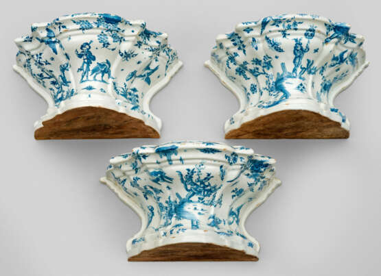 Drei barocke Wandkonsolen - Foto 1 Drei barocke Wandkonsolen - Foto 1