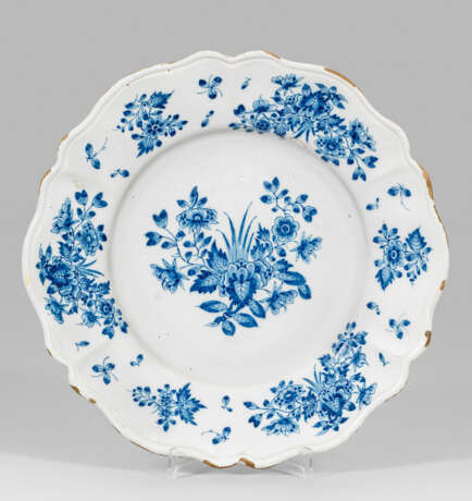 Museale große Gögginger Fayenceplatte - фото 1 Museale große Gögginger Fayenceplatte - фото 1