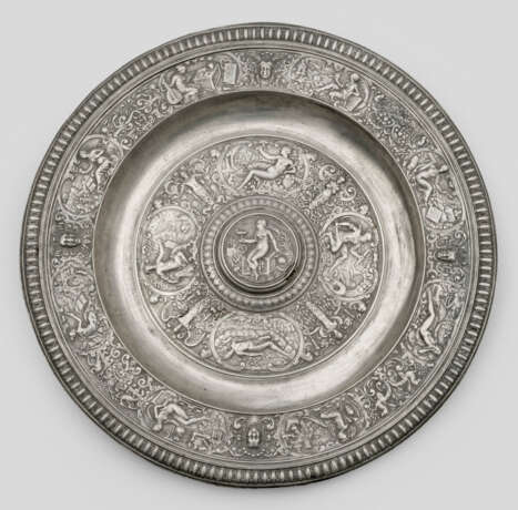 Große Historismus-Schauplatte - photo 1 Große Historismus-Schauplatte - photo 1