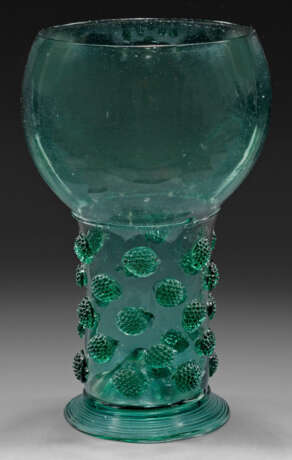 Übergroßer Römer als Willkomm - photo 1