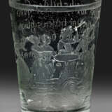Böhmischer Barockbecher mit Hosenkriegs-Darstellung - фото 1