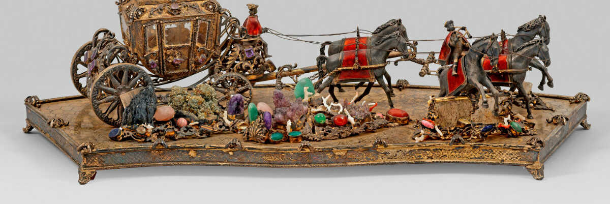 Prächtiger Tafelaufsatz mit Prunkkutsche