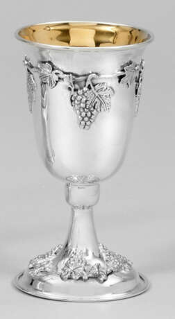 Weinpokal mit Traubendekor - Foto 1