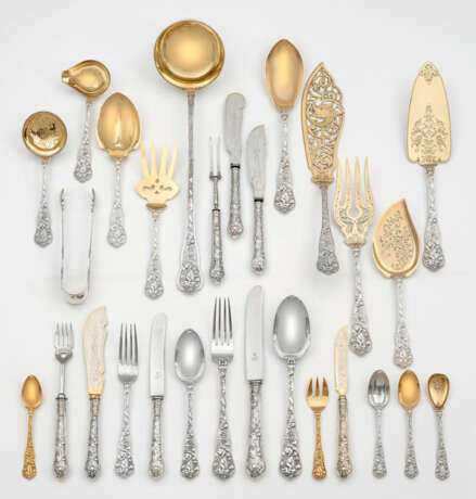 Umfangreiches Besteck für 12 Personen - photo 1 Umfangreiches Besteck für 12 Personen - photo 1
