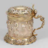 Musealer großer Hallenser Humpen mit Weihnachtsgeschichte - photo 1