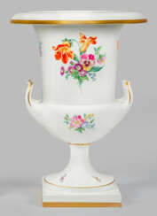 Große Kratervase mit Blumendekor