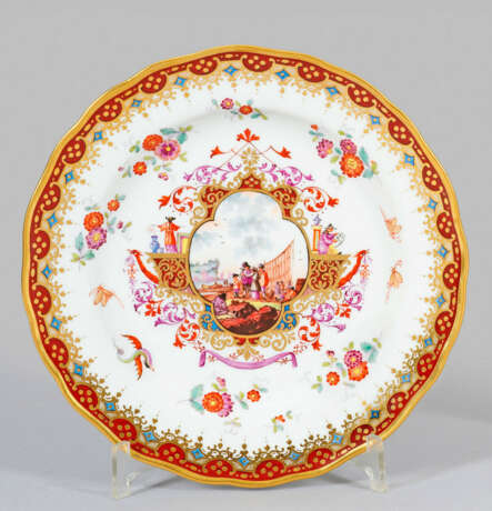 Zierteller mit Chinoiserie- und Kauffahrteiszene - photo 1