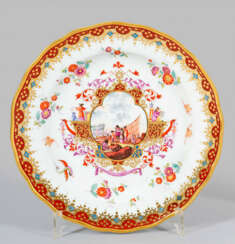 Zierteller mit Chinoiserie- und Kauffahrteiszene