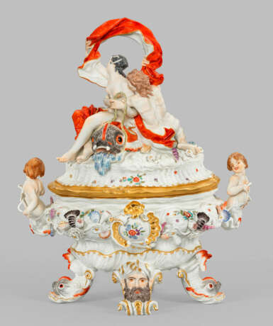 Große prachtvolle Meissen Deckelterrine mit Acis und Galatea - photo 1 Große prachtvolle Meissen Deckelterrine mit Acis und Galatea - photo 1