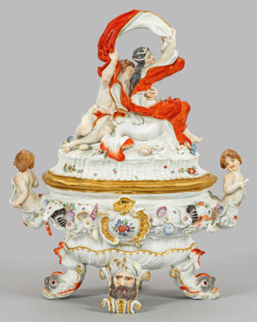 Große prachtvolle Meissen Deckelterrine mit Acis und Galatea - photo 2 Große prachtvolle Meissen Deckelterrine mit Acis und Galatea - photo 2
