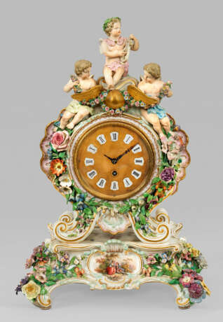 Große prunkvolle Meissen Pendule mit Amoretten - photo 1