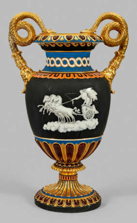 Monumentale Schlangenhenkelvase von Rörstrand - фото 1 Monumentale Schlangenhenkelvase von Rörstrand - фото 1