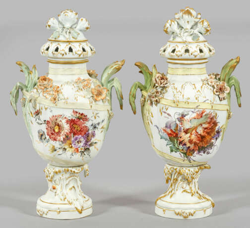 Paar große prachtvolle KPM Berlin-Potpourrivasen - фото 2