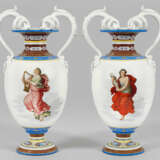 Paar prächtige Urbino-Vasen von KPM Berlin - photo 2