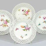 Sechs Zierteller mit Blumenmalerei - photo 1