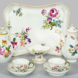 Tête-à-tête mit Blumendekor - фото 1