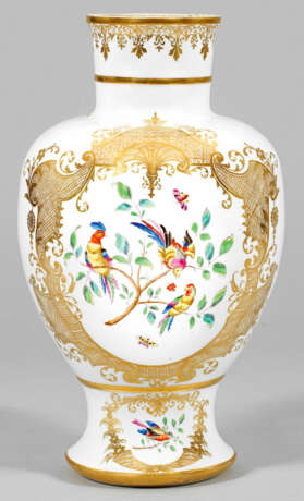 Prächtige Meissen Balustervase mit exotischen Vögeln - фото 1