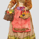 Obstverkäuferin aus einer neapolitanischen Krippe - фото 1