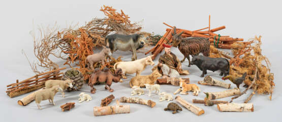 Konvolut Krippen- und Tierfiguren in Landschaftstaffage - photo 1 Konvolut Krippen- und Tierfiguren in Landschaftstaffage - photo 1