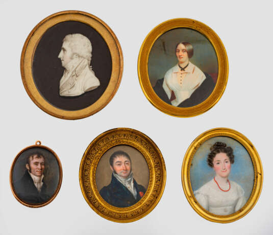 Konvolut Porträtminiaturen - photo 1