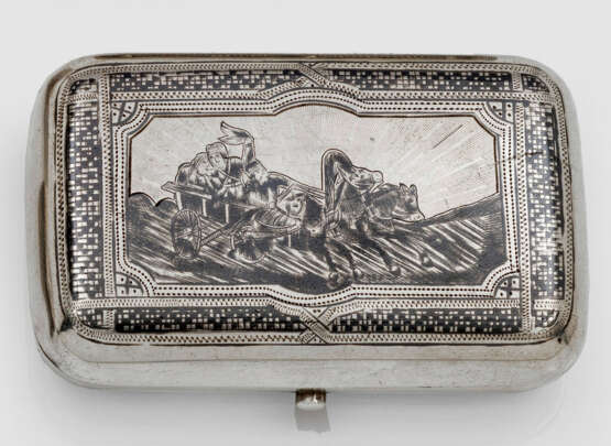 Russische Tabatiere mit Kutschendarstellung - photo 1 Russische Tabatiere mit Kutschendarstellung - photo 1