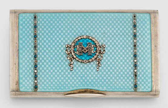 Emailtabatiere mit Monogramm - фото 1 Emailtabatiere mit Monogramm - фото 1