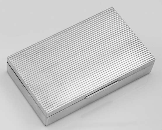 Zigarrenetui mit Rillendekor - photo 1 Zigarrenetui mit Rillendekor - photo 1