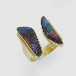 Dekorativer Opal-Ring