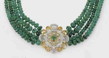 Repräsentatives Collier de Chien mit Smaragden