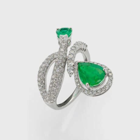 Extravaganter Sambia-Smaragdring - Foto 1 Extravaganter Sambia-Smaragdring - Foto 1