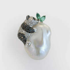 Charmante "Panda"-Perlen-Brosche