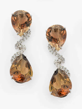 Paar Ohrgehänge mit "Kaiser-Imperial"-Topasen - фото 1