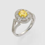 Hochfeiner Fancy Diamantsolitär-Ring - фото 1