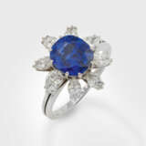 Prachtvoller Diamantring mit Sri Lanka-Saphir - Foto 1