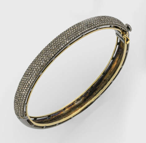 Klassischer Diamant-Armreif - фото 1