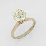 Klassischer Diamantsolitär-Ring - фото 1