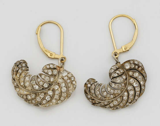 Paar Jugendstil-Ohrgehänge im Stil von Cartier - фото 1