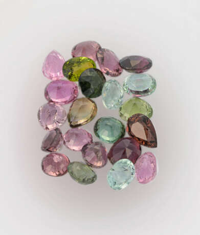 Kollektion von Turmalinen - Foto 1