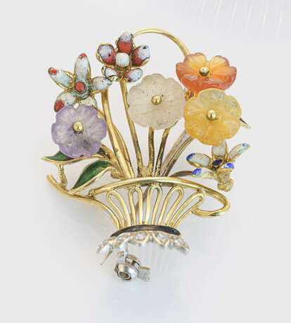 Charmante "Blütenkorb"-Brosche - photo 1