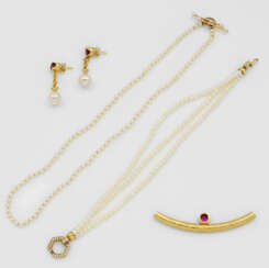 Feines Perlen-Parure mit Rubinen