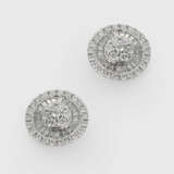 Paar feine Diamant-Ohrringe - фото 1