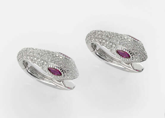 Paar Schlangen-Ohrringe mit Diamanten - photo 1