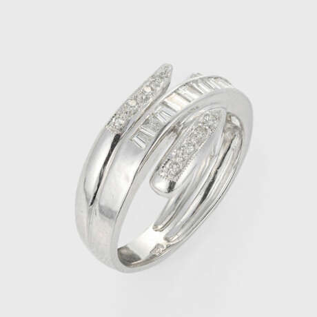 Diamant-Schlangenring - фото 1 Diamant-Schlangenring - фото 1