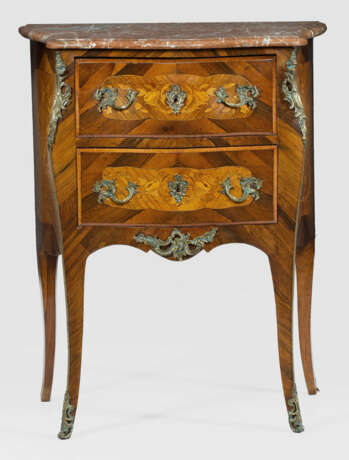 Louis XV-Pfeilerkommode - photo 1 Louis XV-Pfeilerkommode - photo 1