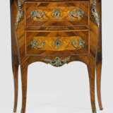 Louis XV-Pfeilerkommode - photo 1
