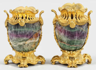 Paar bedeutende Louis XV Spat Fluor-Vasen